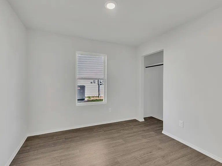 332 Azalea Trl — Photo 10