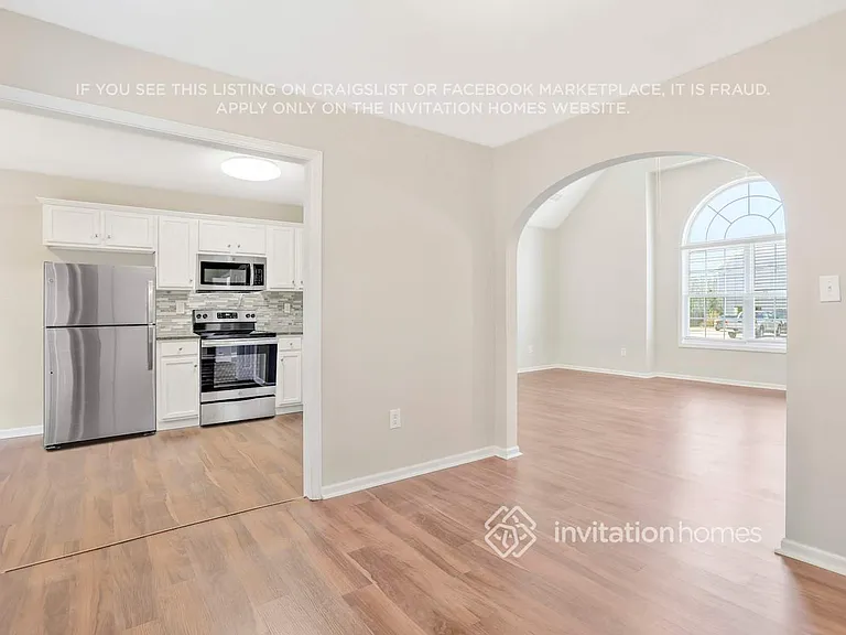 170 Saint Ann Cir — Photo 6