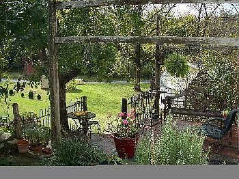 4th image of 925 Asbury Ln