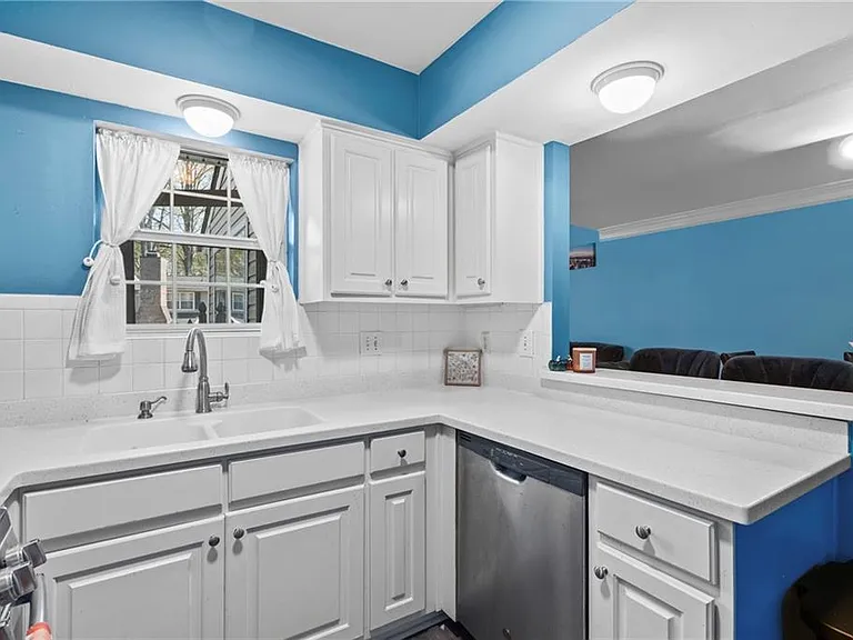 547 Picketts Bend Cir — Photo 11