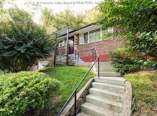 917 Woodhaven Dr, Charleston, WV
