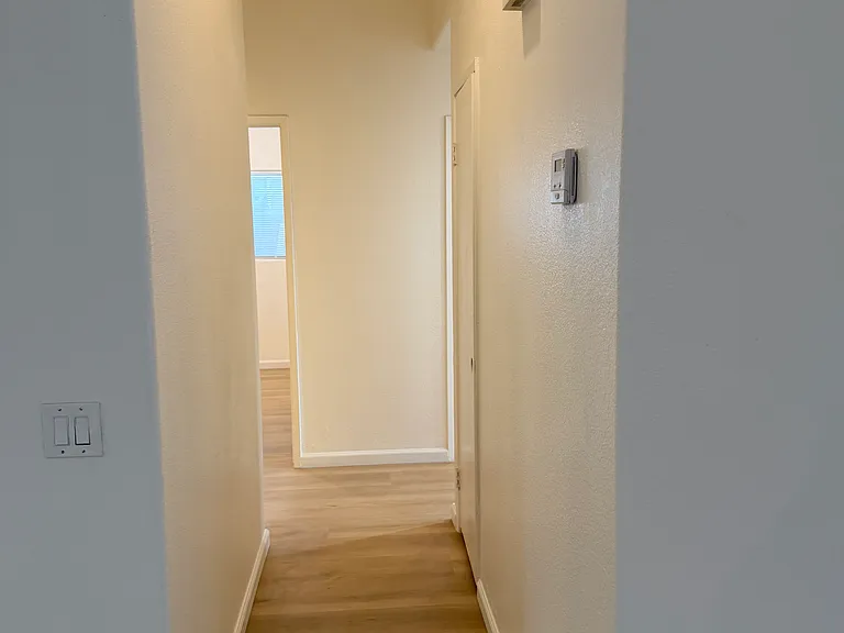 3206 W Fruitvale Ave — Photo 2