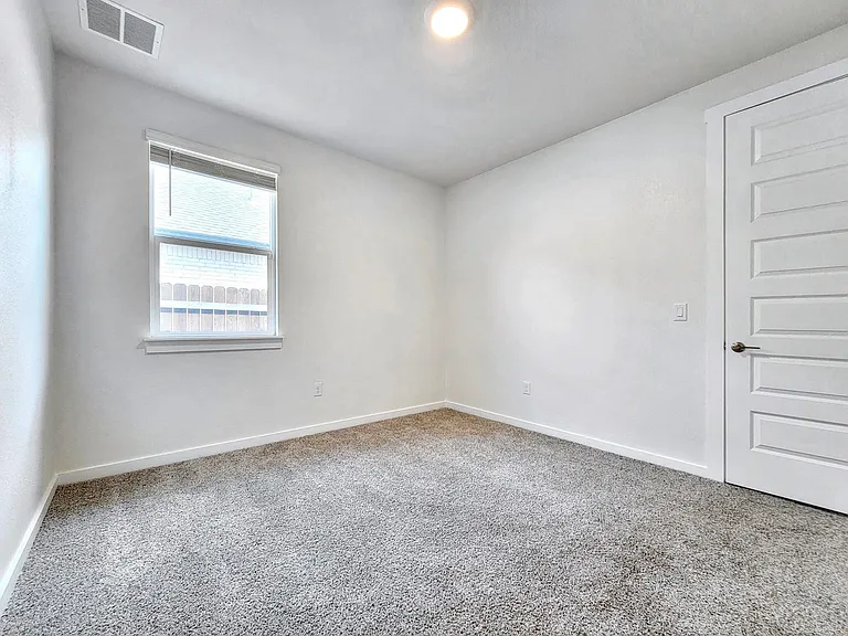 2329 Gabriels Horn Rd — Photo 19
