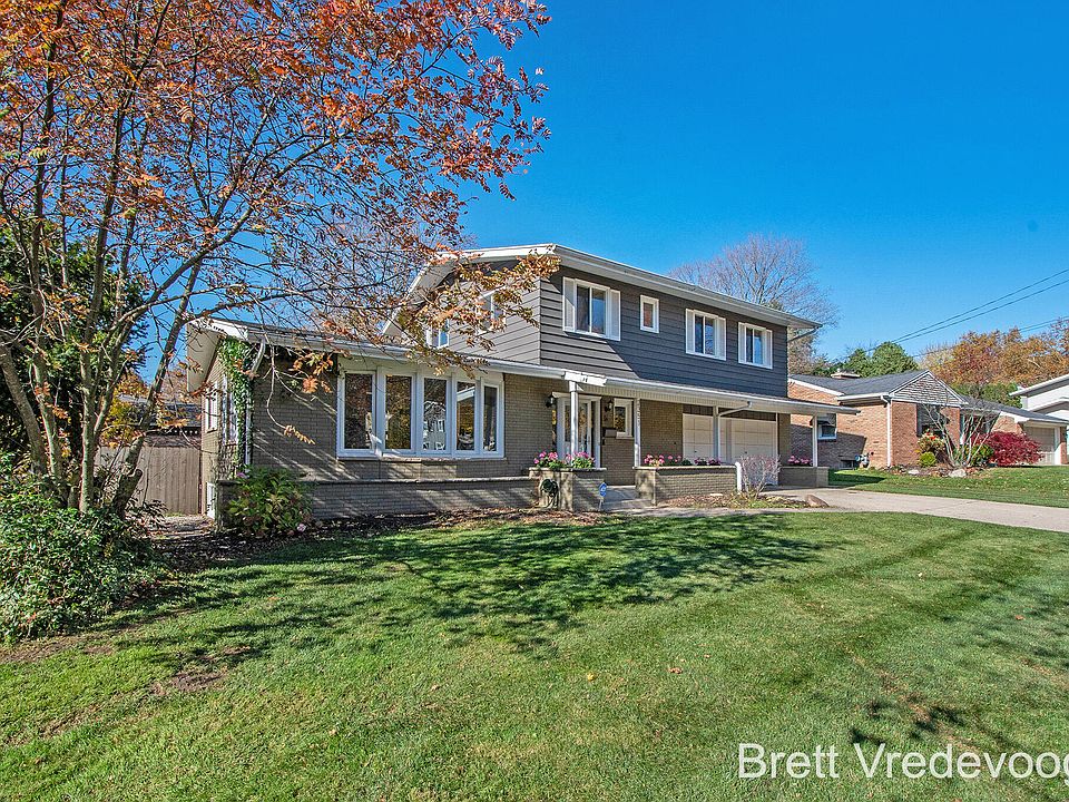 1st image of 2351 Okemos Dr SE