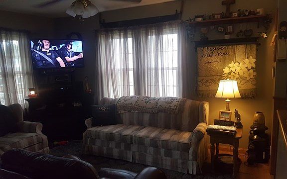 2nd image of 449 E 9th St