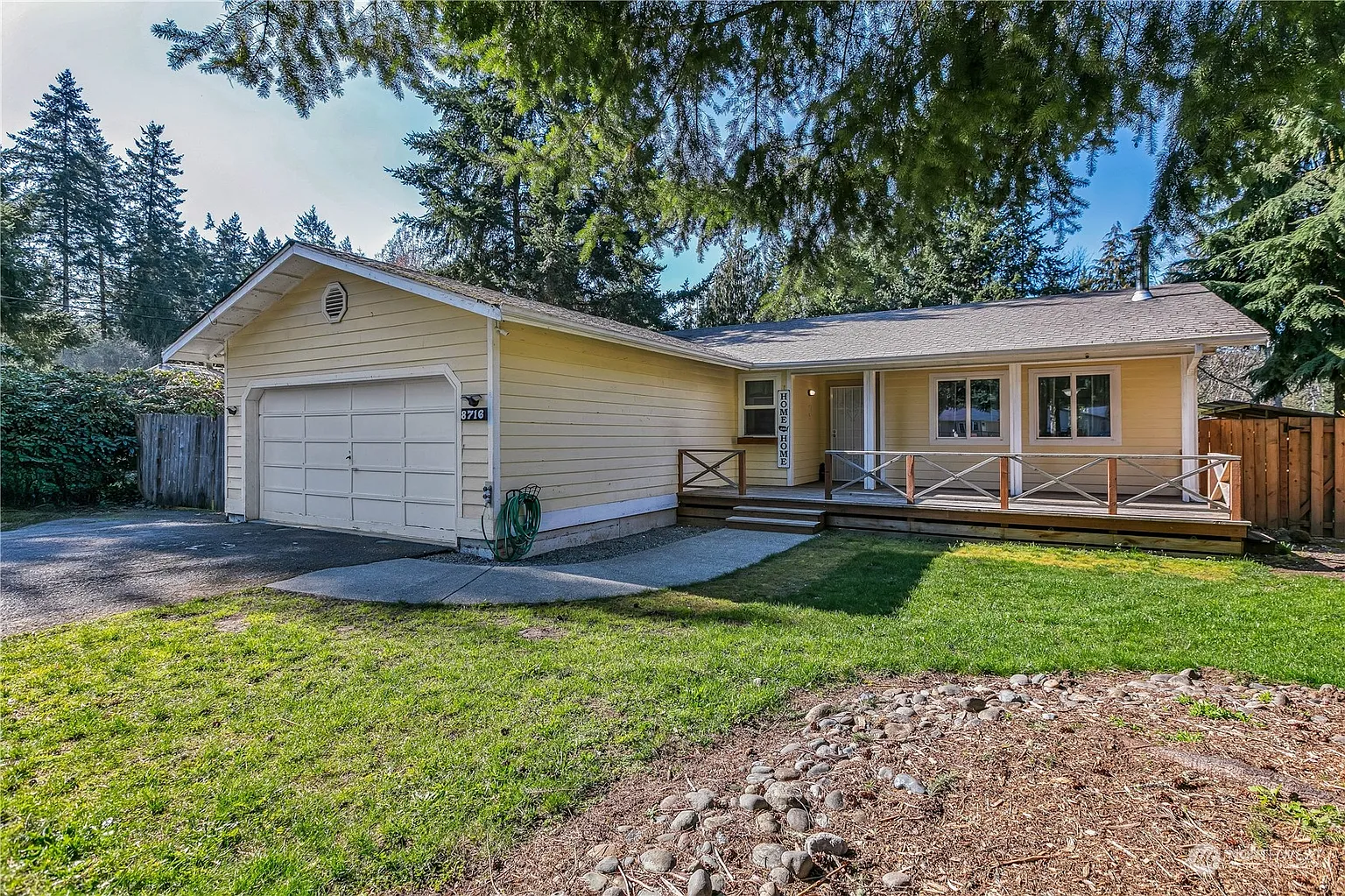 8716 Boxwood Court SE photo 1