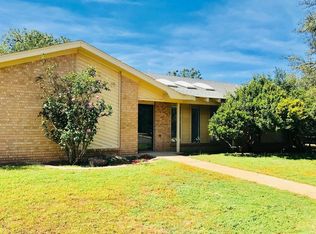 7806 Utica Ave, Lubbock, TX 79424