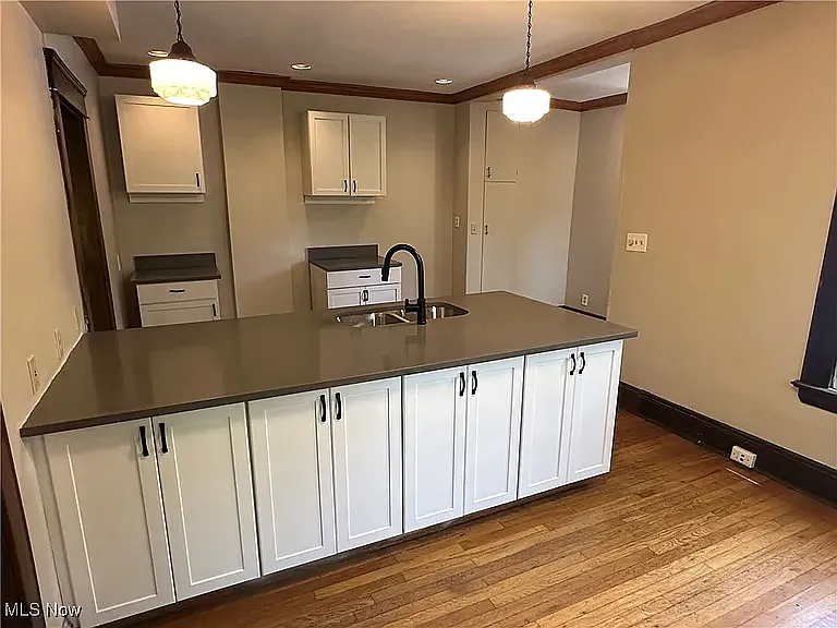 2572 Mayfield Rd — Photo 13