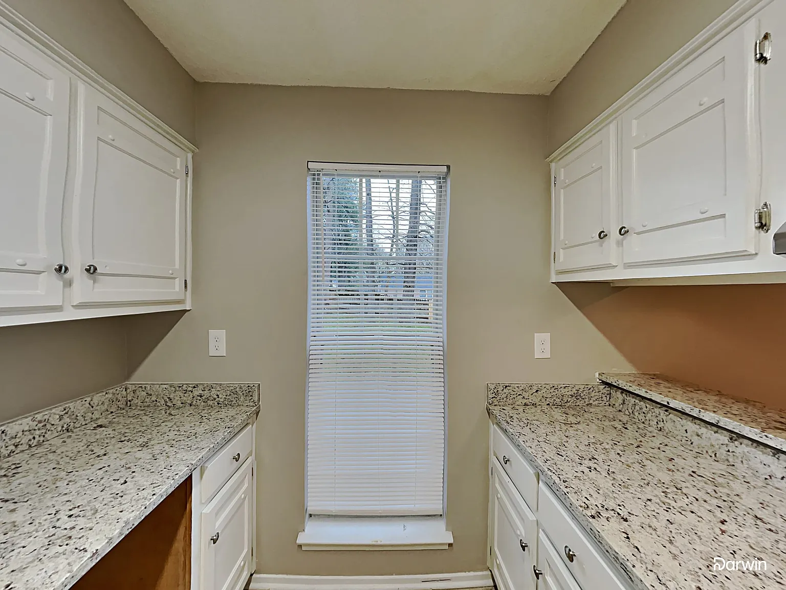 3 bed, 2.0 bath, 1164 sqft, $1,400 — Photo 3