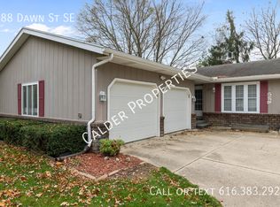 688 Dawn St SE, Grand Rapids, MI 49548