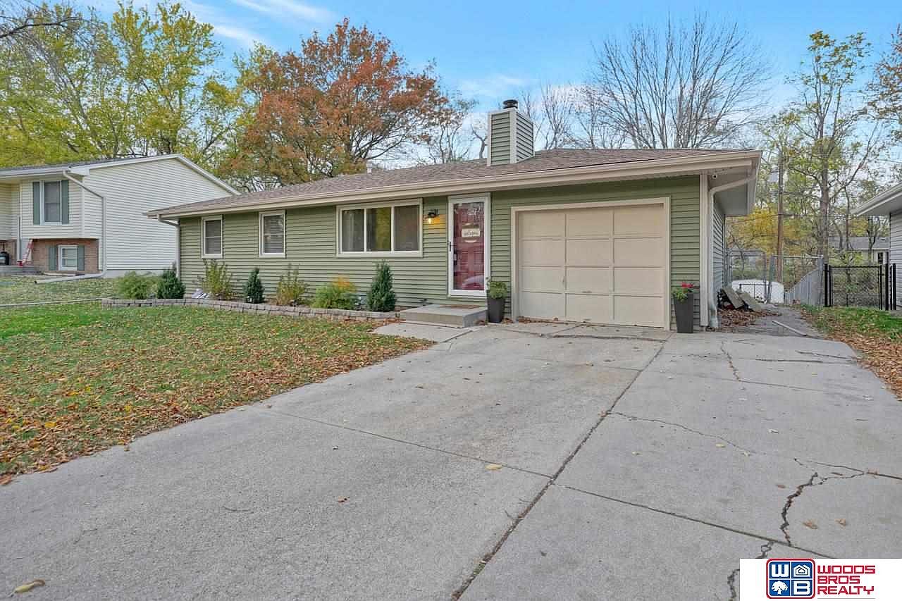 5718 Otoe St, Lincoln, NE 68506 Zillow