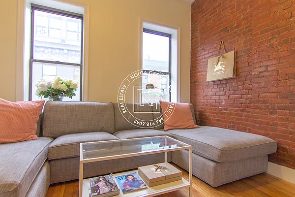 Rented by Nolita Group | media 7