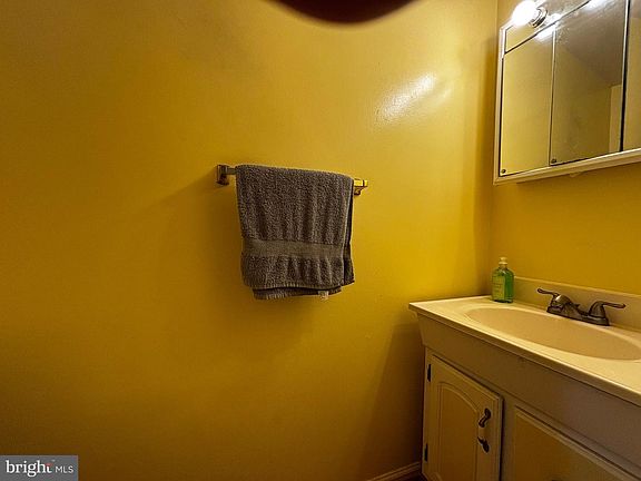 5th image of 2803 Knollside Ln