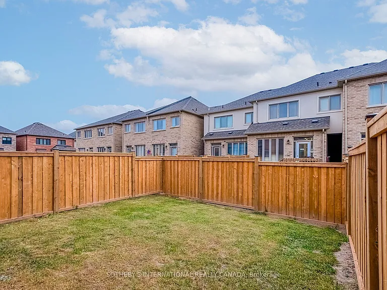 36 Quinton Rdg #UPPER — Photo 41