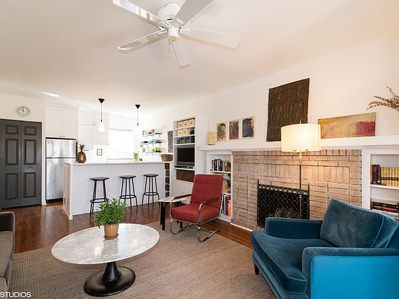 3rd image of 4739 N Maplewood Ave APT 3