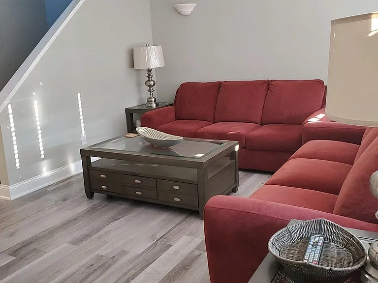 1704 Grand Central Ave — Photo 11