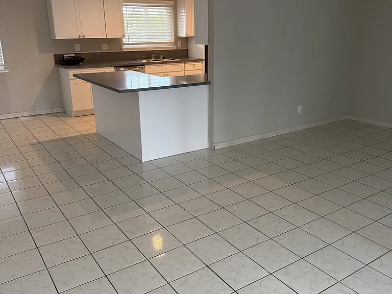 7401 Yosemite Blvd — Photo 6
