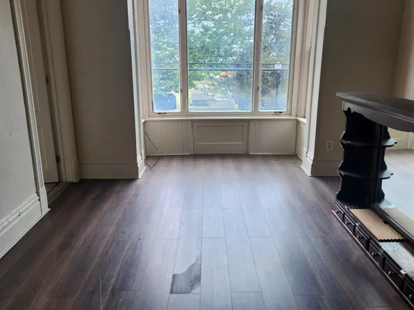 356 1st St APT 2, Troy, NY 12180