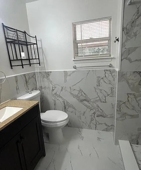 5218 NW West Piper Cir — Photo 7