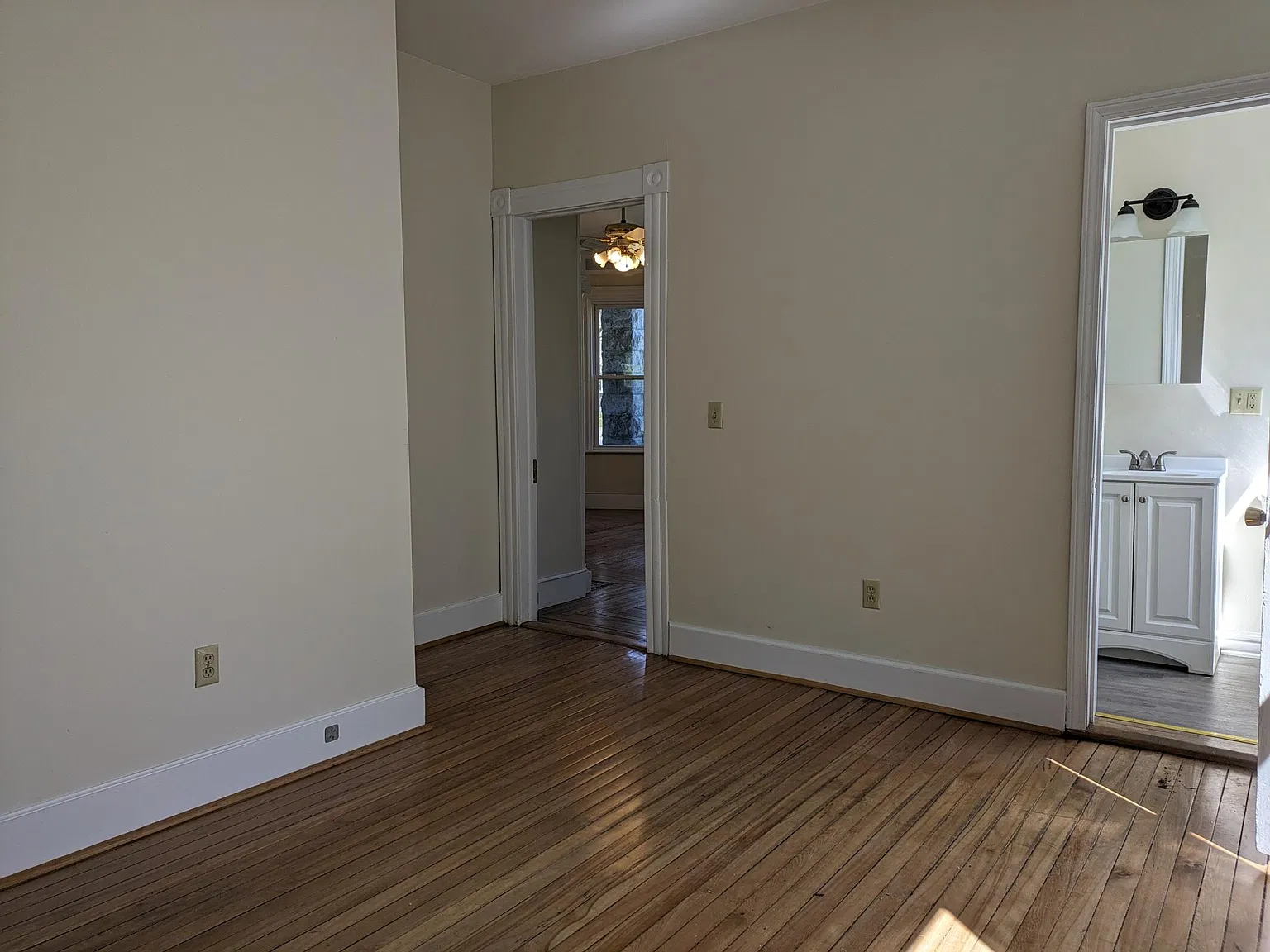 1 bed, $1,200 — Photo 3