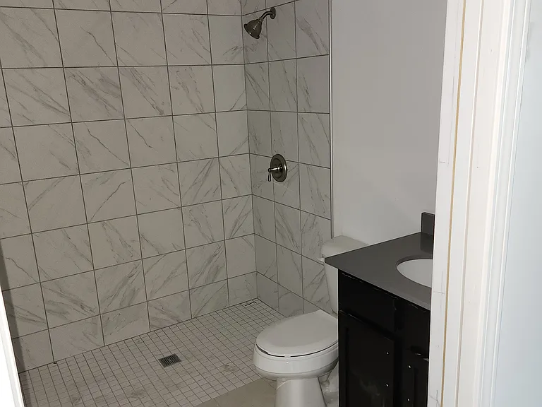 109 Franklin St #2 — Photo 8