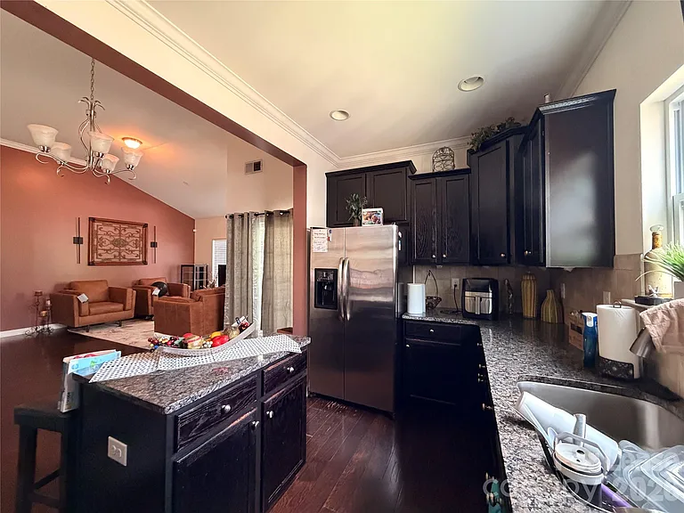 14635 Juventus St — Photo 3