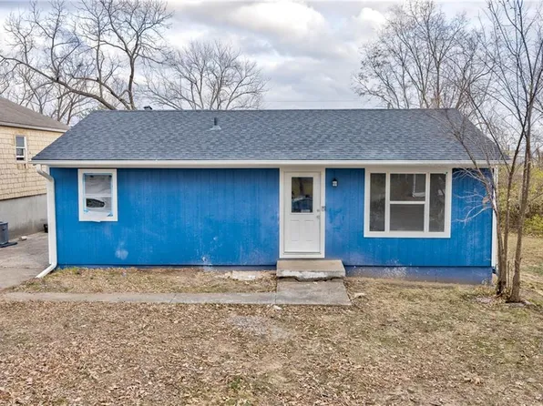 8321 Wabash Ave, Kansas City, MO 64132