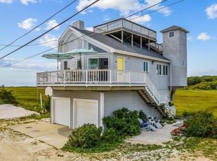 36 Cove St, Mattapoisett, MA 02739