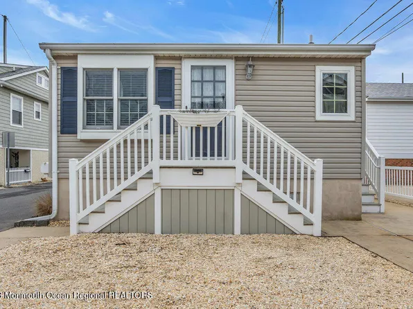 120 W Sea Way, Lavallette, NJ 08735