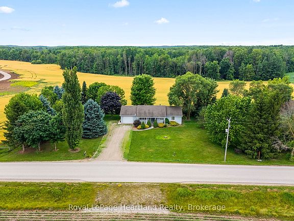 4th image of 9462 Ayton Rd