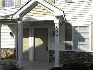 1st image of 809 Silverstone Dr