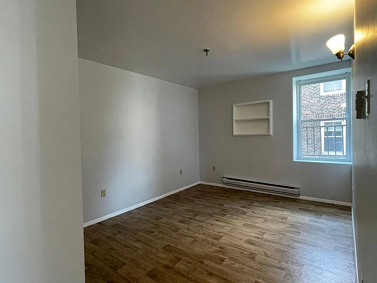 5838 Alderson St #8 — Photo 9