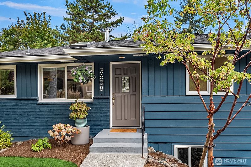 3rd image of 3608 NE 103rd Street