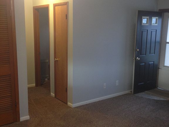 3rd image of 841 Richie Ave APT 4