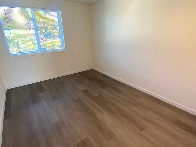 1622 W 7th Ave #102 — Photo 5