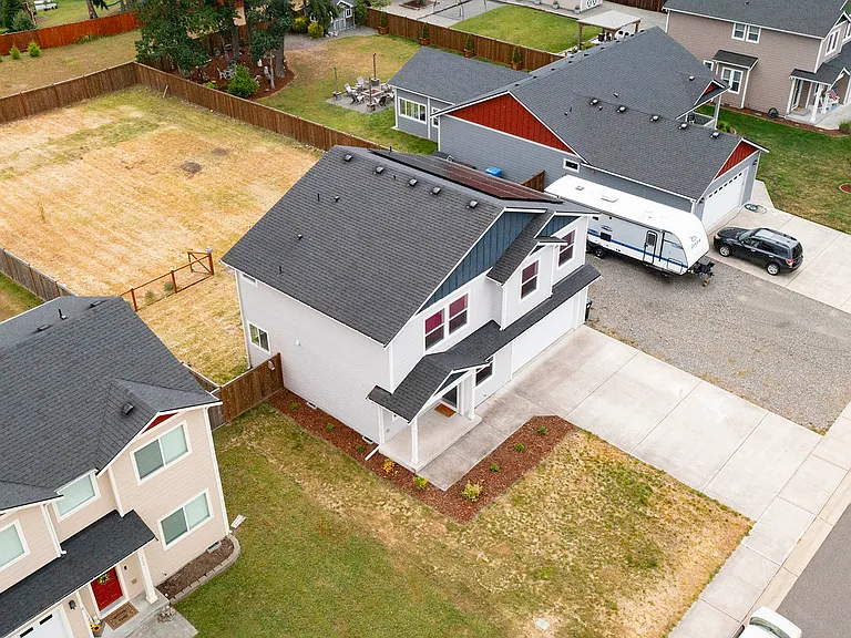 111 Carver Walk SE — Photo 2