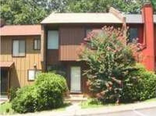 1040 Cheshire Ct, Charlottesville, VA 22901