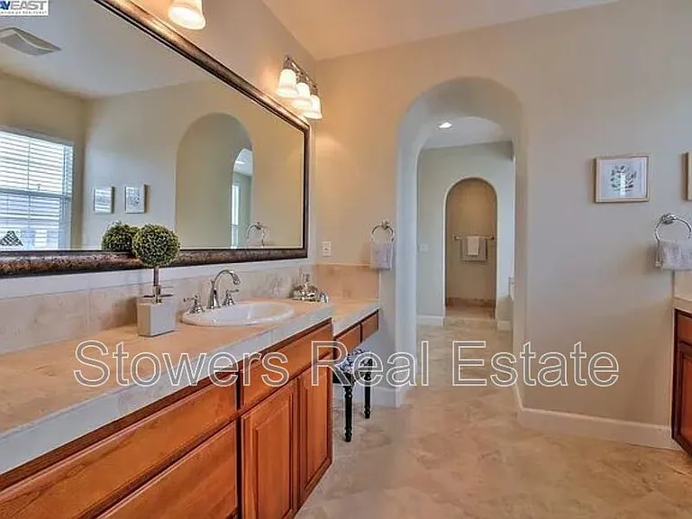 5139 Holborn Way — Photo 24
