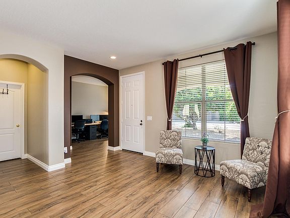 4th image of 9587 N 83rd Dr