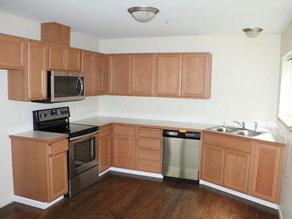 3rd image of 10511 140th St Ct E Unit 35
