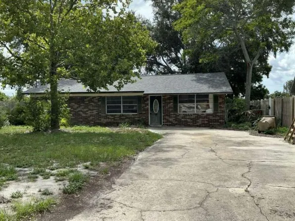 1150 Simpson Ln, Mount Dora, FL 32757