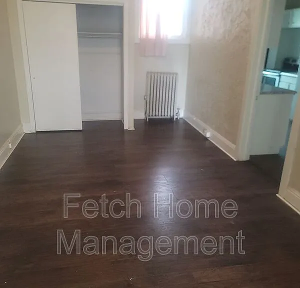 49-51 W Market St #2R — Photo 11