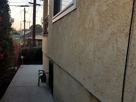 4th image of 962 S Breed St