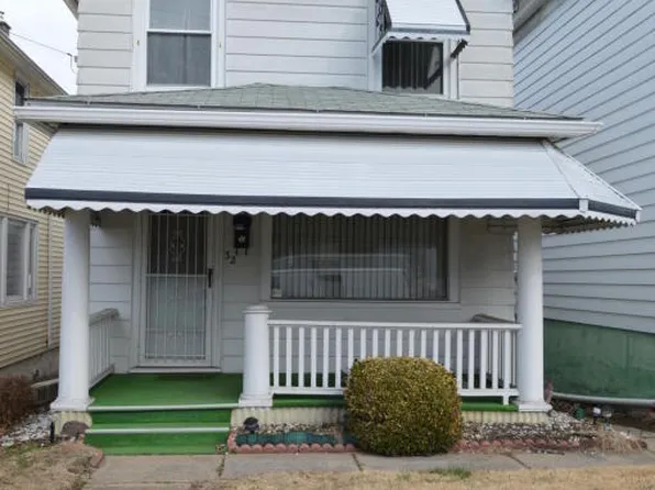 32 W Union St, Nanticoke, PA 18634