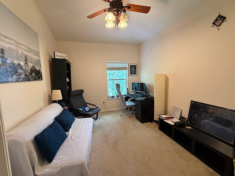 536 Pinebranch Cir — Photo 18
