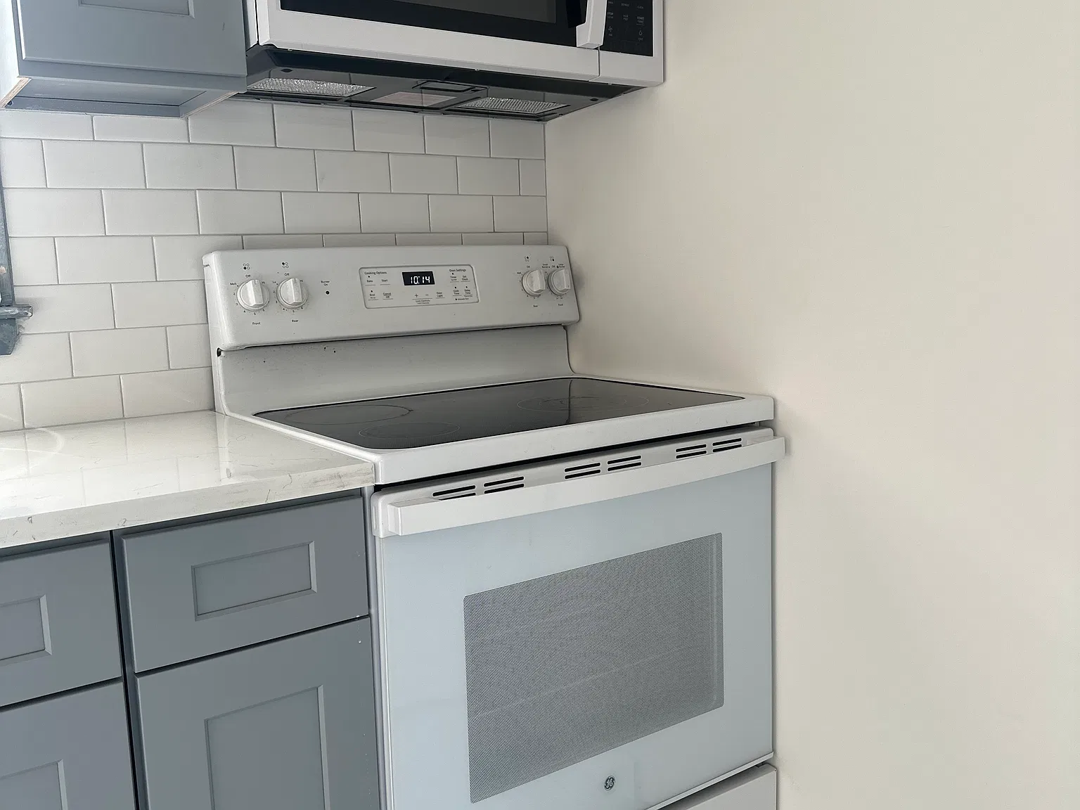 2 bed, 992 sqft, $2,100 — Photo 4