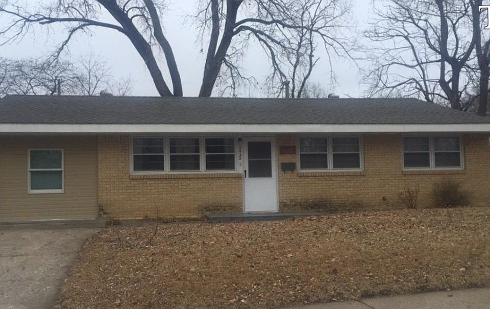 2428 Himes Rd, Manhattan, KS 66502 Zillow