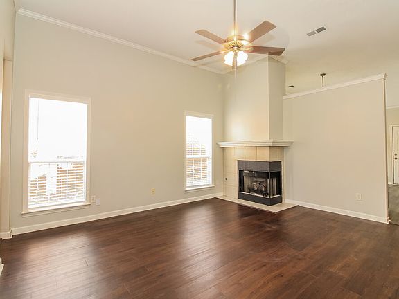 4th image of 8696 Eagle View Dr