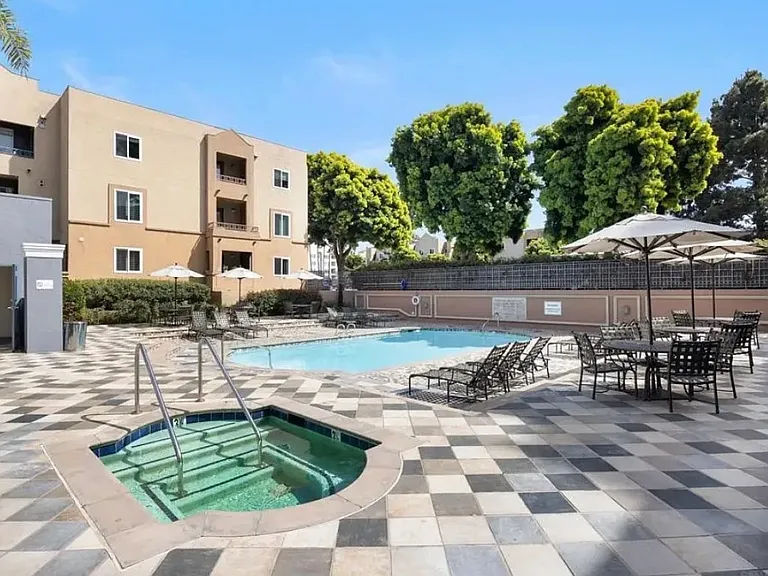 8889 Caminito Plaza Centro #7310 — Photo 21