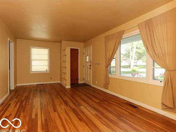 4th image of 2503 Butterfield Dr